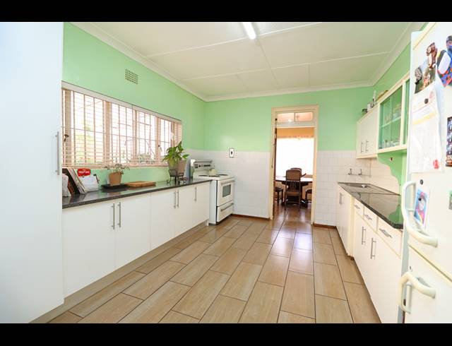 3 BEDROOM HOUSE FOR SALE IN WESTDENE